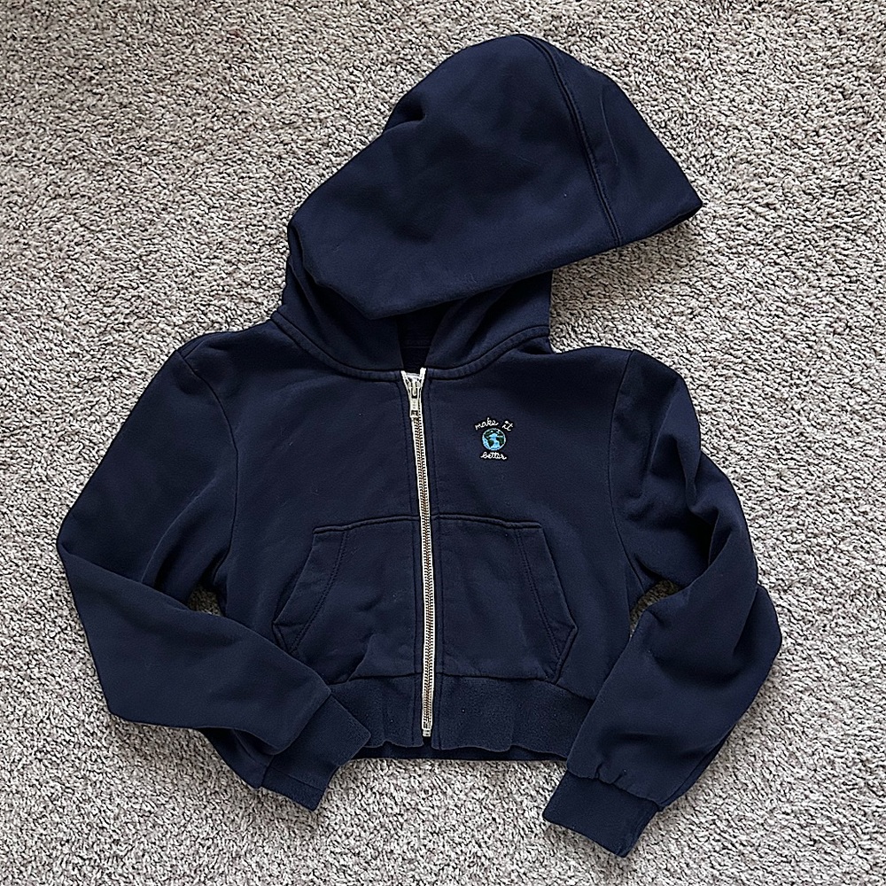 GAP “teen” girls (size 8) earth “make it better” cropped full-zip hoodie